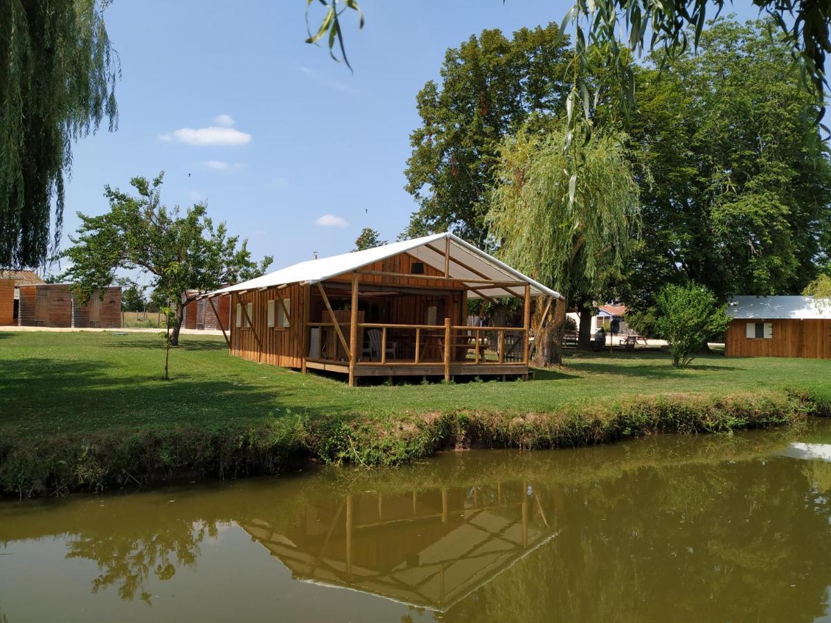 Domaine Ramonjavel, Glamping & Alpaca'S Bed and Breakfast Fongrave Eksteriør billede