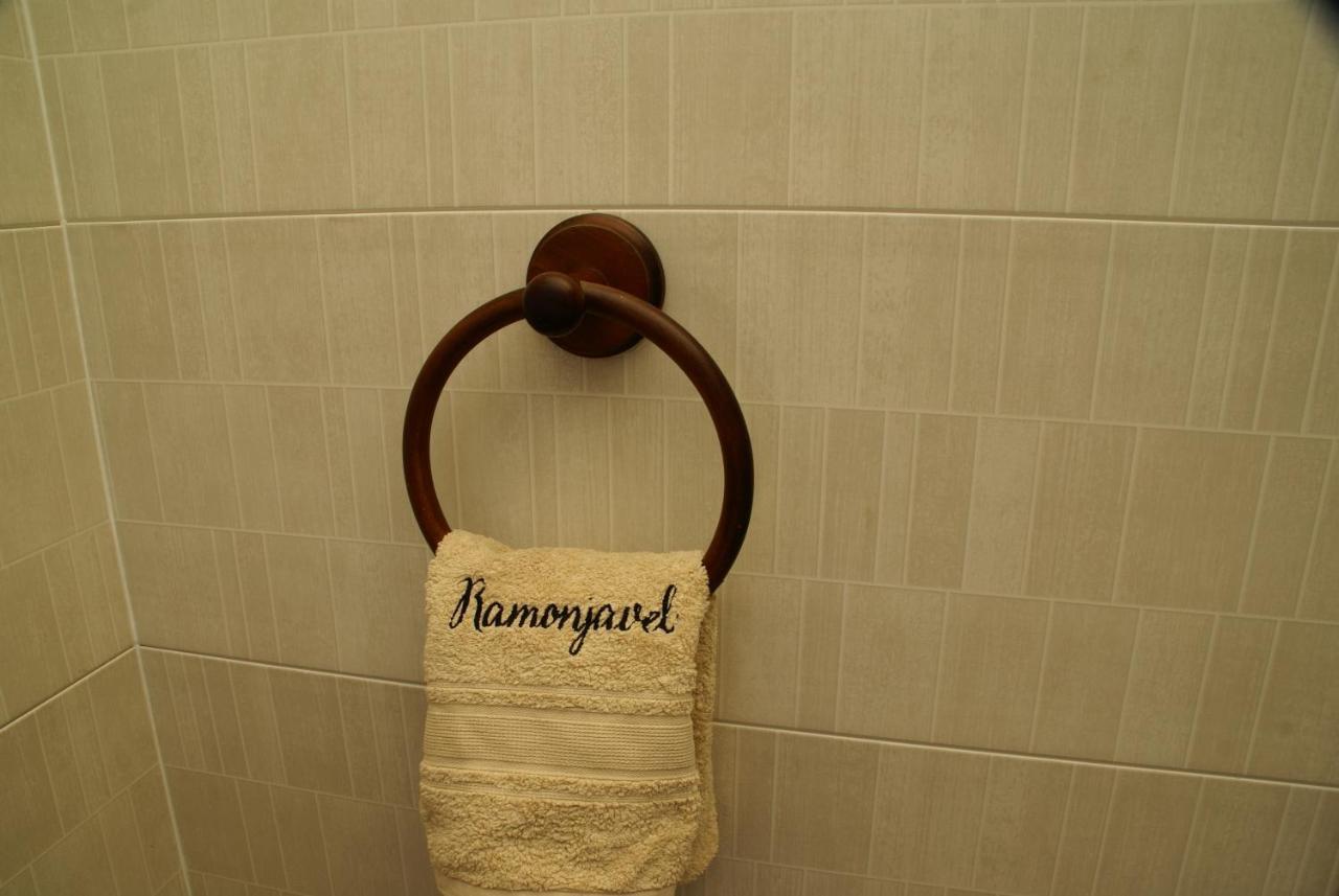 Domaine Ramonjavel, Glamping & Alpaca'S Bed and Breakfast Fongrave Eksteriør billede