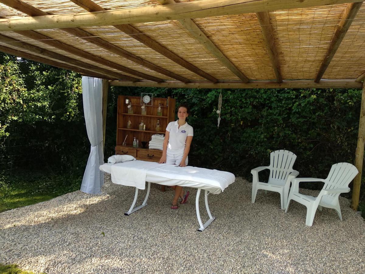 Domaine Ramonjavel, Glamping & Alpaca'S Bed and Breakfast Fongrave Eksteriør billede
